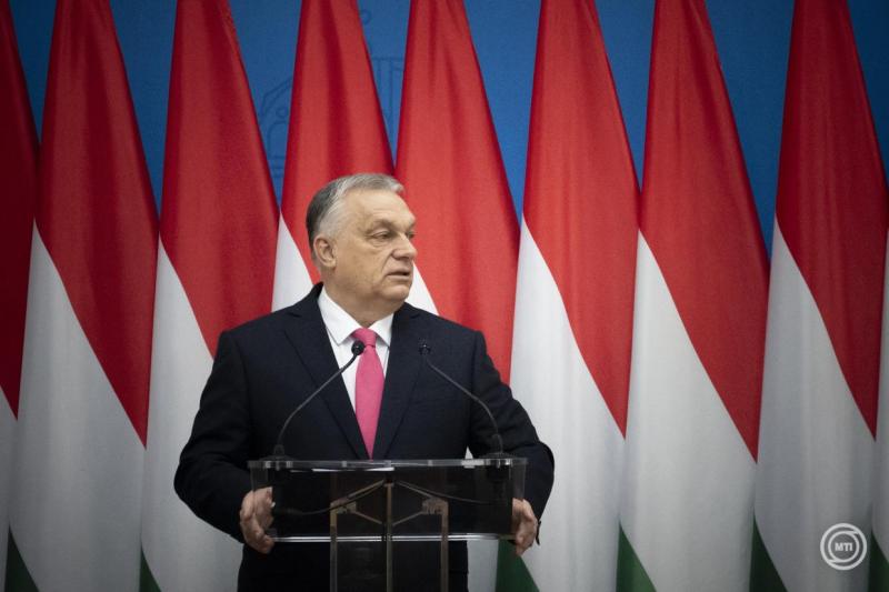 Orbán Viktor: Olyan precedens nélküli helyzet állt elő, hogy egy nem NATO-tagország titkosszolgálati műveleteket végez egy NATO-tagállam, Magyarország ellen.