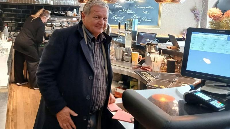 A fellebbviteli bizottság korábbi elnöke nem búcsúzik el, csupán kifejezi háláját.