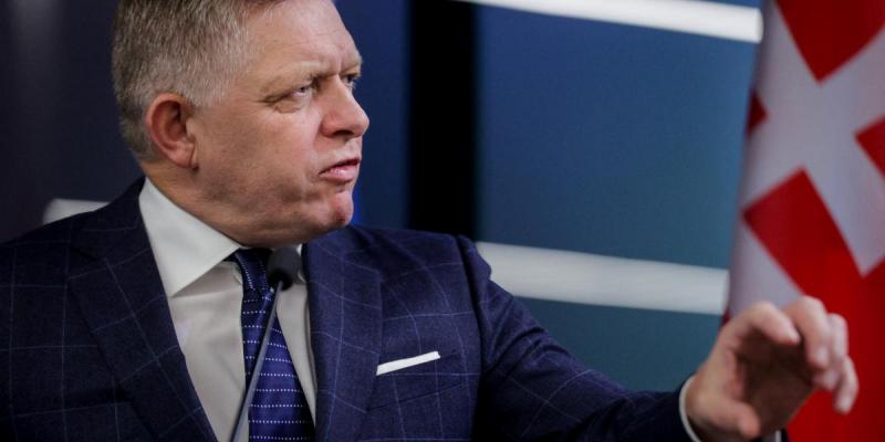 Robert Fico megerősítette, hogy májusban, a győzelem napján Moszkvába látogat Vlagyimir Putyinhoz.