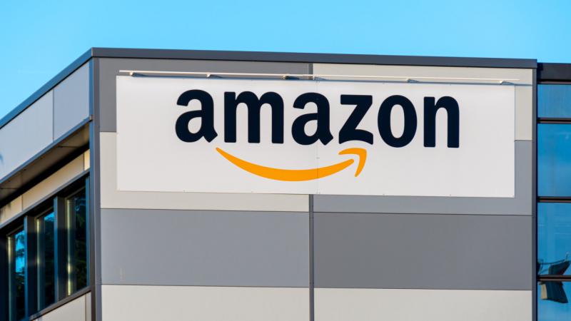 Súlyos helyzet állt elő: az Amazon vezetője is figyelmeztetett arra, hogy az mesterséges intelligencia térnyerése következtében széleskörű elbocsátásokra lehet számítani - Pénzcentrum.