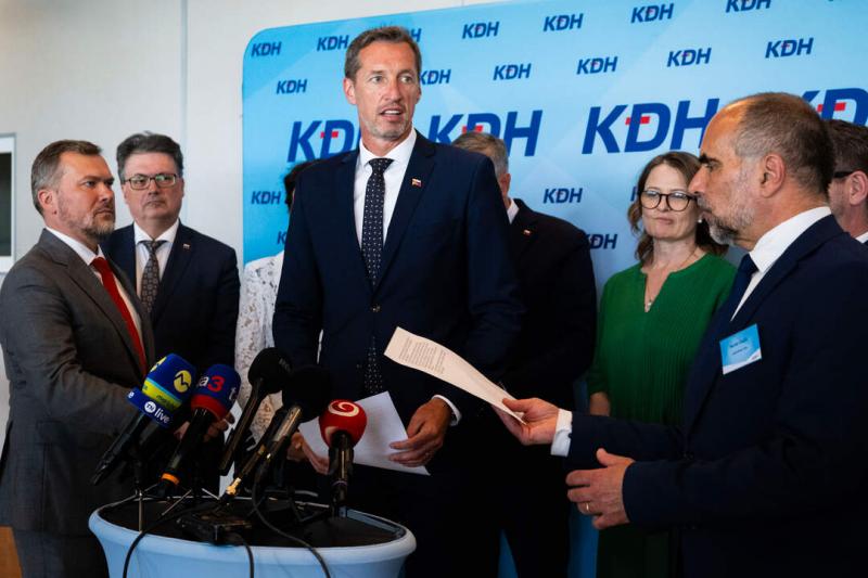 A KDH párt határozottan kiáll az alkotmányos módosítások mellett | ma7.sk