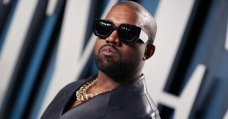 Kanye West vízuma Ausztráliában visszavonásra került, miután egy olyan dalra hivatkoztak, amelyben Hitlert dicsőíti.