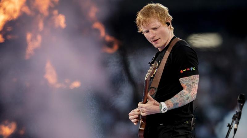 Ed Sheeran meglátogatta a viaszmúzeumot, ahol felfedezte az őt mintázó viaszbábut, és a reakciója egyértelműen szórakoztató volt: 