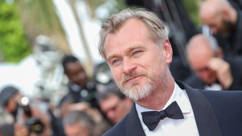 Hoppá! Majdnem Christopher Nolan ült a James Bond rendezői székében, azonban egy szigorú követelmény miatt végül nem tudta teljesíteni a stúdió elvárásait.