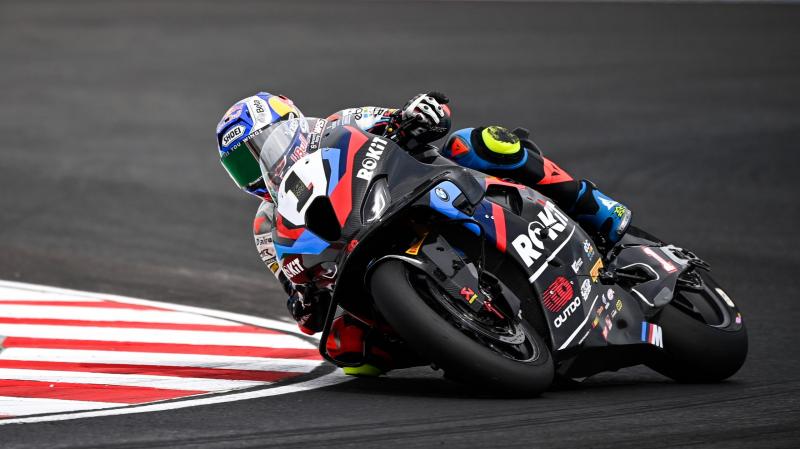Címvédő diadalával indult az első balatoni Superbike-világbajnoki futam | M4 Sport