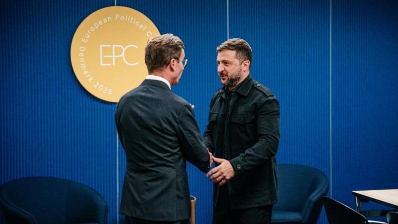 Érdekes fordulatokat vesznek a politikai események: a svéd miniszterelnök először Orbán Viktor kritikáit fogalmazta meg, most pedig Zelenszkij támogatására készül. Az ilyen lépések gyakran felkeltik a figyelmet, és új dimenziókat nyitnak a nemzetközi kapc