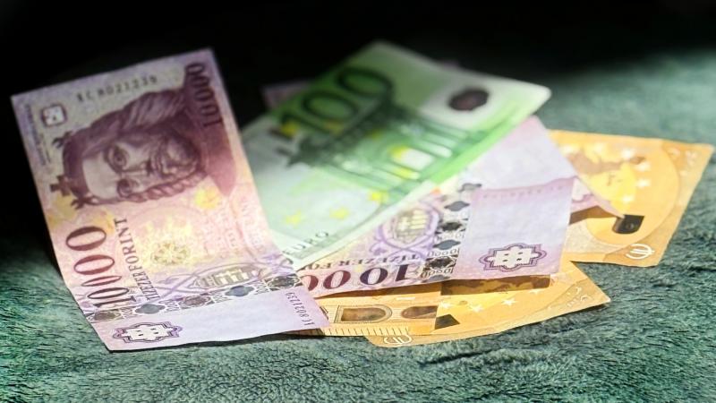 A kormány új irányvonalat képvisel, hiszen beavatkozik a befektetési alapok és a lakossági hitelek szabályozásába. A tervezet már napvilágot látott, és komoly változásokat ígér a pénzügyi szektorban.