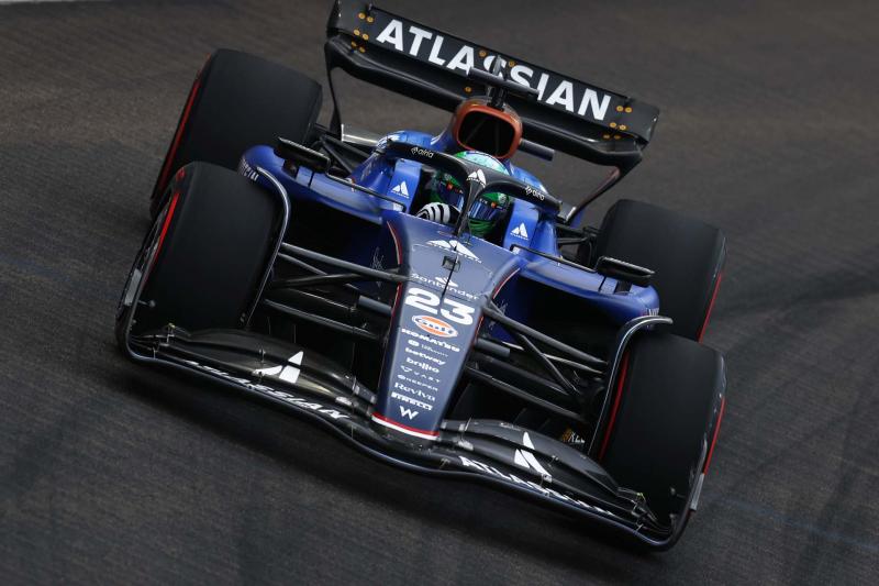 A Williams autókra kizárás vár Szingapúrban! - F1VILÁG.HU